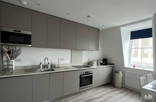 Southend-on-Sea Apartment | Stunning new penthouse in the Center of Southend