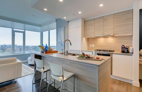 Victoria Condo | Stunning Ocean Views from Luxury Condo