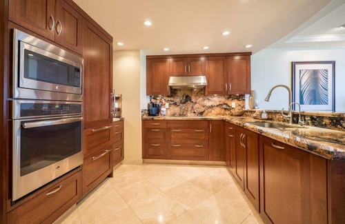 Kaanapali Condo | Stunning Oceanfront 1 bedroom 2 bath condominium, Kaanapali Beach, Maui