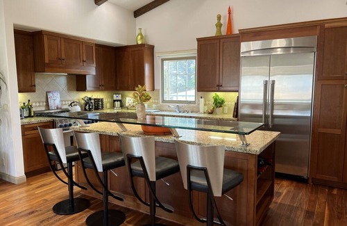 Opal Cliffs House | Stunning Oceanfront Townhouse Sleeps 8+