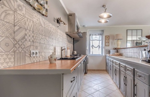 Bretteville-sur-Ay House | Stunning private villa for 4 guests with WIFI, TV, terrace, pets allowed and parking