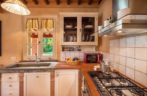 Colle di Compito Villa | Stunning private villa with private pool, A/C, WIFI, TV, veranda and parking, close to Lucca