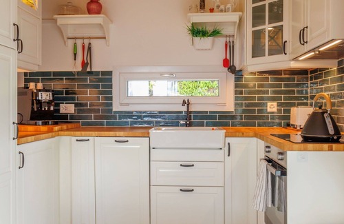 Saint-Pierre-de-Clages House | Stunning private villa for 6 guests with WIFI, TV, terrace and pets allowed