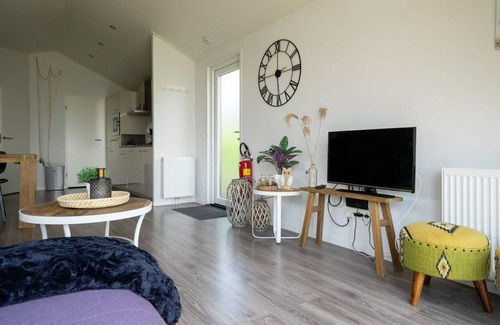 Bovenkarspel House | Stunning private villa for 4 guests with WIFI, TV, terrace and parking