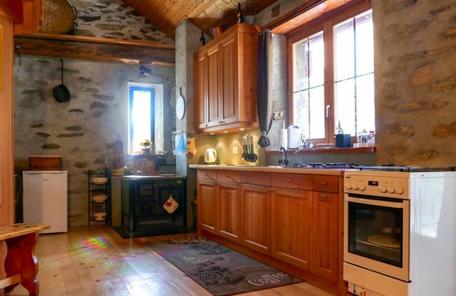 Acquarossa House | Stunning private villa for 2 guests with TV, terrace, panoramic view and parking