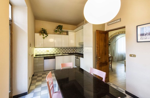 Montalcino Villa | Stunning private villa for 6 guests with hot tub, A/C, WIFI, TV, patio, panoramic view and parking
