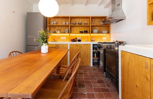 Tremeven Villa | Stunning private villa for 6 guests with WIFI and parking
