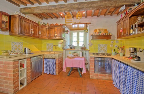 San Pietro a Cegliolo Villa | Stunning private villa with A/C, WIFI, private pool, TV, panoramic view, parking, close to Cortona