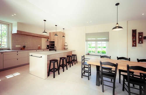 Zandvoorde Villa | Stunning private villa with private pool, WIFI, TV, terrace, panoramic view and parking