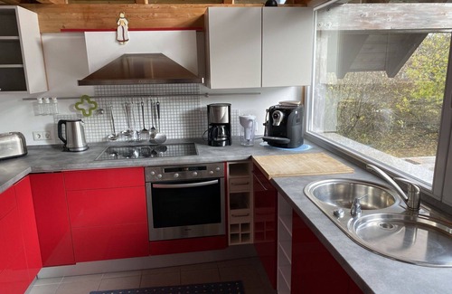 Feichten House | Stunning private villa for 8 guests with WIFI, TV, terrace, pets allowed and parking
