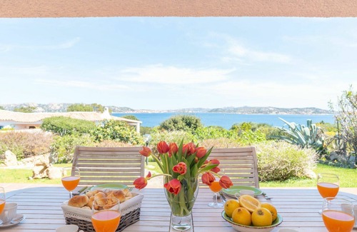 Porto Rafael House | Stunning private villa for 8 people with TV, terrace and pets allowed