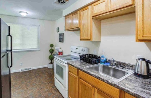 Rochester House | 🥰 Stunning Ranch Mins from RIT/Airport/U of R/DWTN
