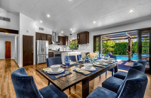 El Mirador House | Stunning Resort Style Oasis! Pool, Hot Tub, Fire Table, & Close to Downtown PS!
