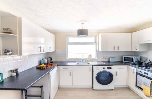 Gorleston-on-Sea Apartment | Stunning Sea View Penthouse - 2 Bedroom - 2 Bathr