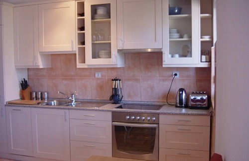 Topla Apartment | Stunning sea view, 50m from the sea, shops,cafes,restaurants,old town