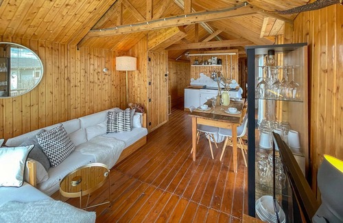 Lauwerzijl House | Stunning (sta)caravan in Lauwerzijl