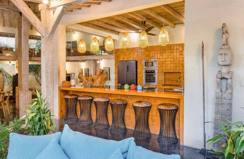 Drupadi Villa | Stunning Stylish Comfort in Seminyak Heart of Upscale Villa
