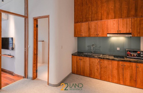 Dich Vong Apartment | Stunning Superior in 22Land Residence