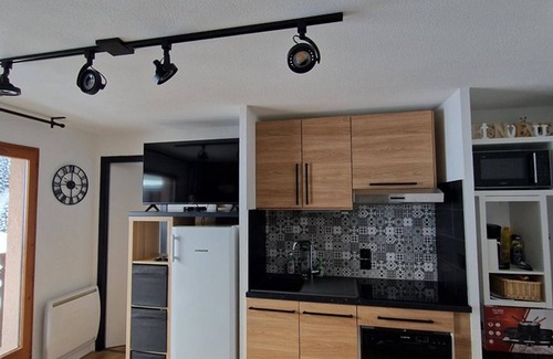 Station de Drouzin le Mont Apartment | Stunning T3 in Col du Corbier - Sleeps 6