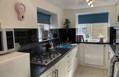 Honley Cottage | Stunning Two Bedroom Cottage in Honley