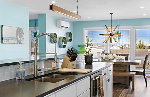Mystic Island House | Stunning 2600 ft² waterfront home, pet friendly, 8 person hot tub, rooftop deck