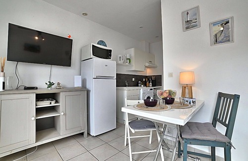 Cheray House | Stunning villa for 4 people with WIFI, pool and terrace