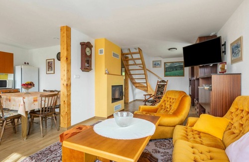 Rokytnice v Orlickych Horach House | Stunning villa for 6 guests with WIFI, TV, patio and panoramic view