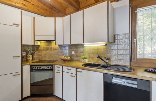 Brissago House | Stunning villa for 4 guests with WIFI, TV and patio