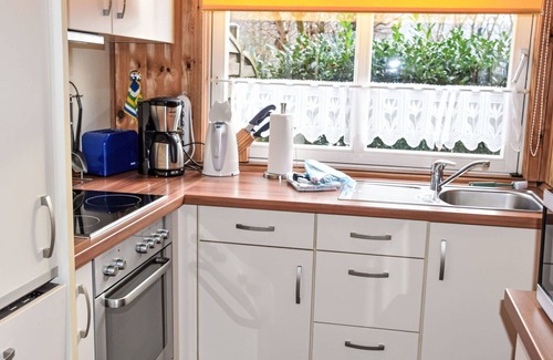 Bremke House | Stunning villa for 4 people with WIFI, TV, terrace, pets allowed and parking