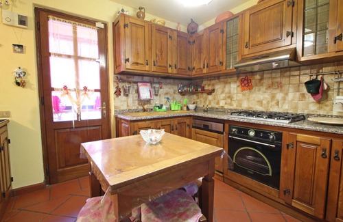 San Rocco in Turrite House | Stunning villa for 6 guests with WIFI, private pool, TV, pets allowed and parking