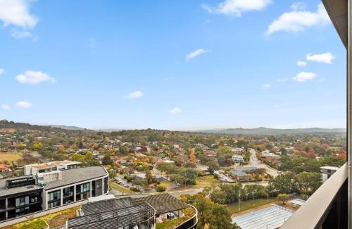 Phillip Apartment | Stylish 1-Bed with Pool, Cinema & Sunset Views