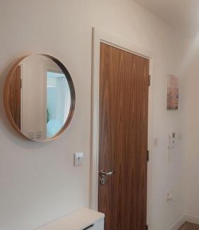 Thames Apartment | Stylish 1bed apartment, sleeps 4 in Barking Ig11