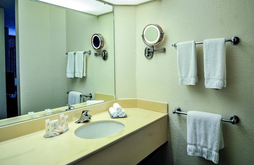 Mishawaka Resort | Stylish 1BR Condo w/ Resort Pool & 4 Miles to Notre Dame