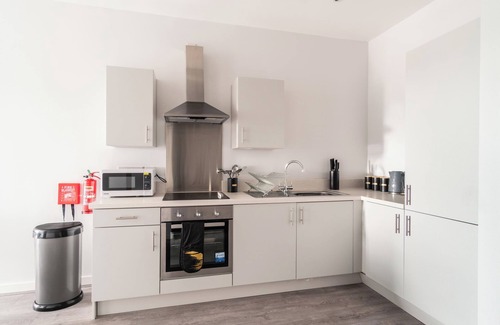 Crosby Apartment | Stylish 2 Bed Apartment in Waterloo, Liverpool