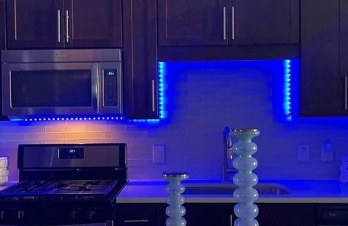 Piedmont Heights Apartment | Stylish 2 bedroom 2 bath with balcony. (420)