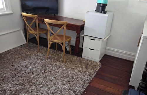 Subiaco Apartment | Stylish 2-room Self-Contained Flat in the Core of Subiaco