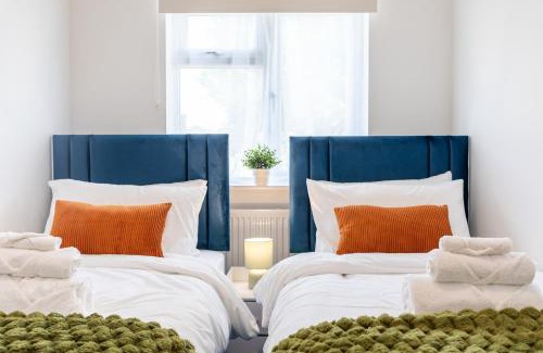 Plumstead Apartment | Stylish 2BR Flat Woolwich London