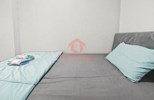 Kelapa Gading Barat Apartment | Stylish 2BR MOI Apt with Pool, Gym, Wi-Fi