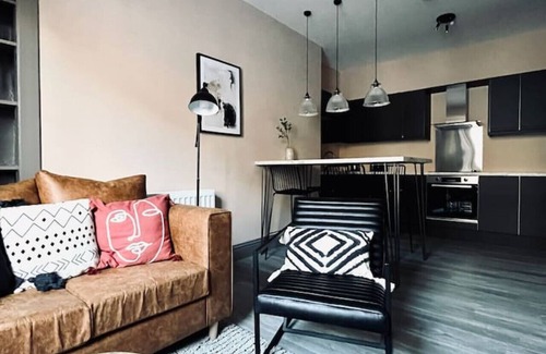Galashiels Apartment | Stylish, 3 bedroom Galashiels apartment