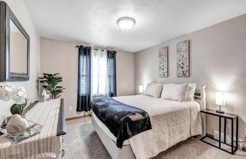 De Pere House | Stylish 3 Bedroom House, GRB, Wi-fi & Parking