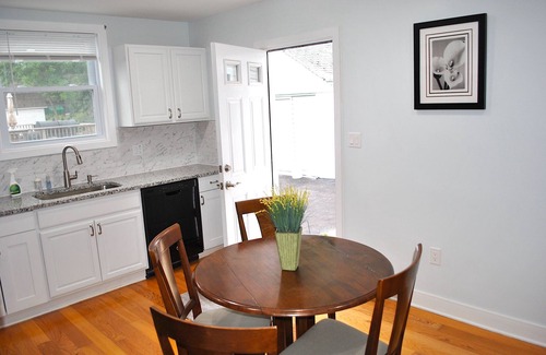 Catonsville House | Stylish 4-bedroom whole house with plenty of parking