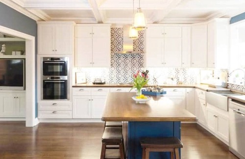 Dromod House | Stylish 4BD, 3.5BA House @ Cute Friendly Village