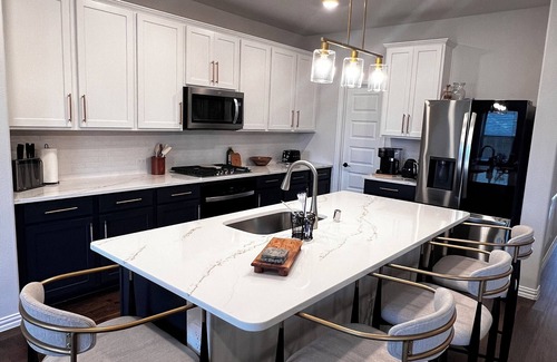 Princeton House | Stylish 4BR Home in Princeton. Large Yard,Pool,Workspace. Near Frisco & McKinney