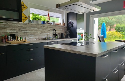 Ziegenhals House | Stylish accommodation near the water with its own home gym