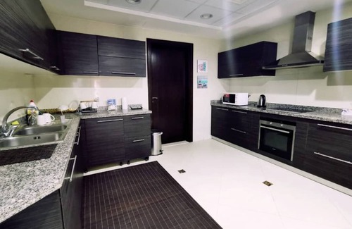 Umm Suqeim 3 Apartment | Stylish and spacious 3BR apartment - best for you