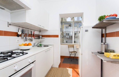 Alges Apartment | Stylish apartment between Lisbon and Caiscais