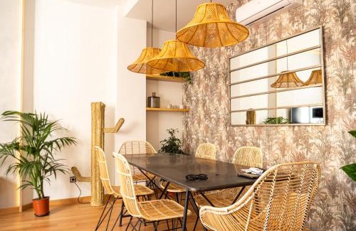 La Merced Apartment | Stylish Apartment in the heart of Málaga with Pool