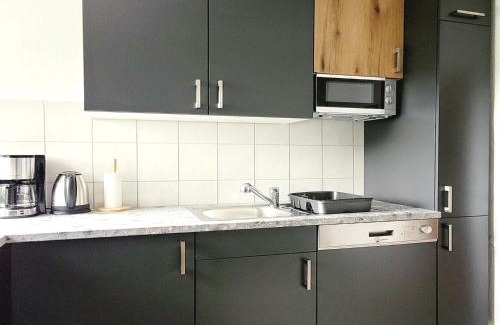 Heppens Apartment | Stylish Apartment with Balcony