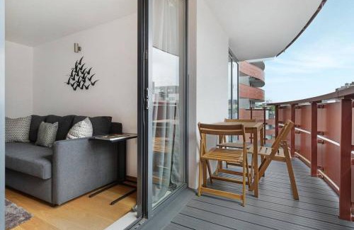 North Kensington Apartment | Stylish apartment with underground parking
