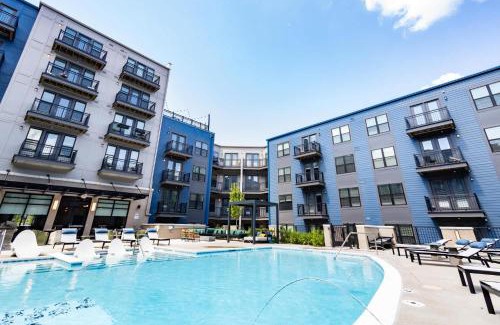East Walnut HIlls Apartment | Stylish apartments near shops and entertainment